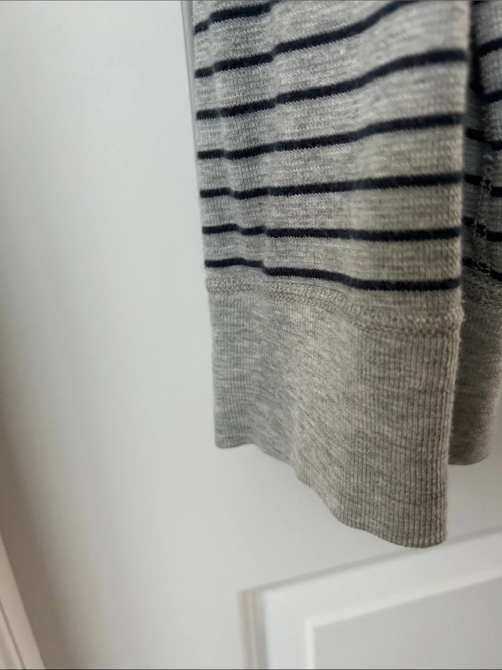 J.crew men’s size L Light Gray and Navy Striped Long Sleeve Crewneck Top